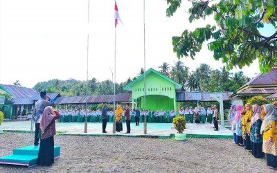 MIN 1 Bolsel Gelar Upacara Peringatan Hari Kebangkitan Nasional ke-118